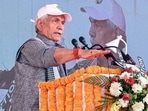 Lieutenant Governor of Jammu and Kashmir Manoj Sinha takes an oath while addressing the ongoing 'Drug-Free J&K' campaign, in Samba on Saturday. (ANI) Lieutenant Governor of Jammu and Kashmir Manoj Sinha takes an oath while addressing the ongoing 'Drug-Free J&K' campaign, in Samba on Saturday. (ANI)