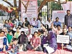 Parents held a protest earlier this month, seeking the state’s help in securing admissions for their children. (Anshuman Poyrekar/HT Photo)