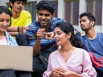 <p>తెలంగాణ రాష్ట్రంలో ఇంజనీరింగ్, అగ్రికల్చర్ మరియు ఫార్మసీ కోర్సుల్లో ప్రవేశాల కోసం నిర్వహించే టీజీ ఈఏపీసెట్ (TG EAPCET-2026) పరీక్షల ప్రక్రియ కీలక దశకు చేరుకుంది. షెడ్యూల్ ప్రకారం…. ఇంజినీరింగ్ విభాగం అభ్యర్థుల కోసం హాల్ టికెట్లను ఏప్రిల్ 27వ తేదీన విడుదలవుతాయి.<br> </p>(istock image)