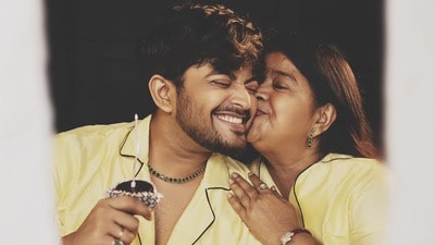 বিদেশ থেকে ফিরেই বাড়ির সবচেয়ে প্রিয় সদস্যকে হারালেন সায়ক।