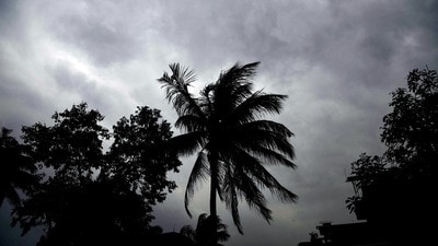 আগুন ঝরা গরমকে মাত দিতে আসছে পর পর পশ্চিমী ঝঞ্ঝা, শুরু হবে বৃষ্টির ইনিংস?. (ANI Photo) (HAFIZ AHMED) আগুন ঝরা গরমকে মাত দিতে আসছে পর পর পশ্চিমী ঝঞ্ঝা, শুরু হবে বৃষ্টির ইনিংস?. (ANI Photo) (HAFIZ AHMED)