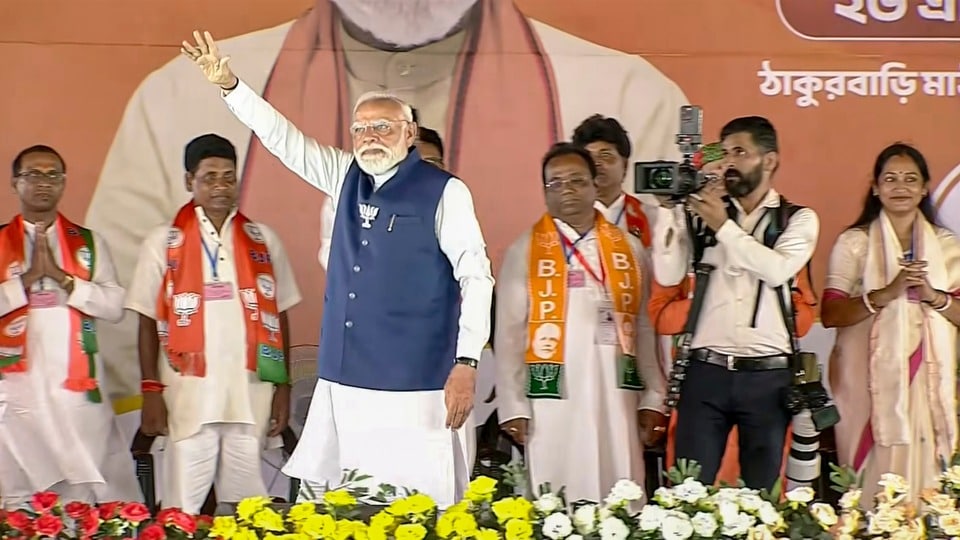 মতুয়াদের 'গ্যারান্টি' PM মোদীর (@NarendraModi)