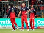 DC vs RCB IPL 2026 Live Score: RCB have taken six wickets of DC inside the first four overs.