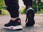How to choose a good pair of walking shoes?