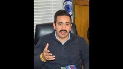 Himachal Pradesh PWD minister Vikramaditya Singh. (File) Himachal Pradesh PWD minister Vikramaditya Singh. (File)