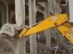 The structure, located in the Gosht Ki Mandi area, had already been partially demolished on April 26. (Sourced)