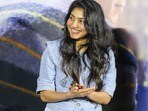 Sai Pallavi Trolls: ఇదేం హిందీ.. రామాయణంలో సీతగా ఆమె కరెక్టేనా అంటూ సాయి పల్లవిపై ట్రోలింగ్.. అభిమానుల కౌంటర్