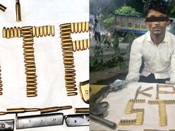 চিৎপুর এলাকা থেকে ধরা পড়ল ৪টি বন্দুক এবং ১১৪ রাউন্ড গুলি