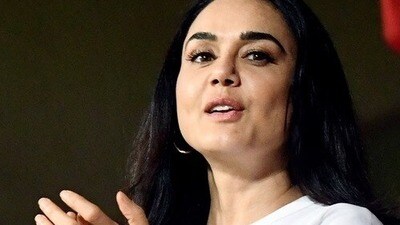 জয়ার পর এবার পাপারাজ্জিদের নিয়ে সরব প্রীতি!
