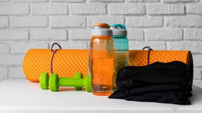 Essentials to carry in your gym bag (Freepik) Essentials to carry in your gym bag (Freepik)