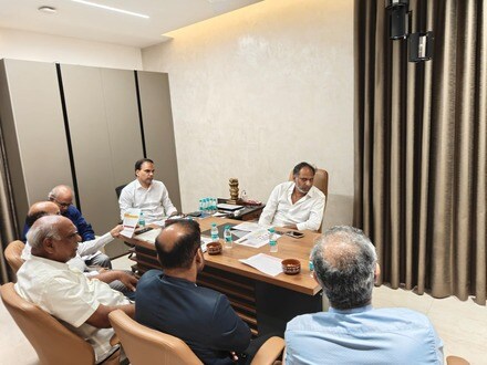 మంత్రి గొట్టిపాటి రవి కుమార్ సమీక్ష