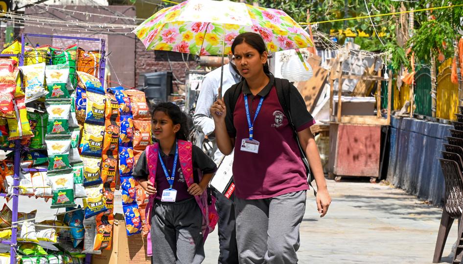 Children are most at risk during a heatwave. (HT_PRINT) Children are most at risk during a heatwave. (HT_PRINT)