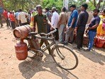 ఎల్పీజీ సిలిండర్​ బుకింగ్, డెలివరీ కోసం కొత్త రూల్స్..