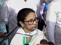 কাউন্সিলরের বাড়িতে গিয়ে দেখা করে এলেন তৃণমূল সুপ্রিমো মমতা বন্দ্যোপাধ্যায় স্বয়ং।