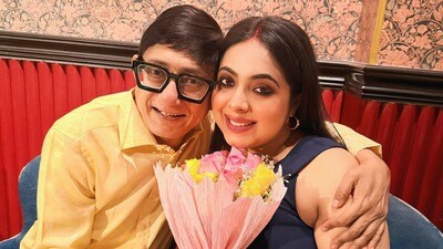 কাঞ্চন-শ্রীময়ী। কাঞ্চন-শ্রীময়ী।