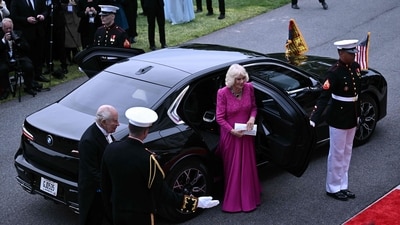 Britain's King Charles III (L) and Queen Camilla arrive for a State Dinner hosted by US President Donald Trump and First Lady Melania Trump in the East Room of the White House in Washington, DC, on April 28, 2026. (Photo by Brendan SMIALOWSKI / AFP) (AFP) Britain's King Charles III (L) and Queen Camilla arrive for a State Dinner hosted by US President Donald Trump and First Lady Melania Trump in the East Room of the White House in Washington, DC, on April 28, 2026. (Photo by Brendan SMIALOWSKI / AFP) (AFP)