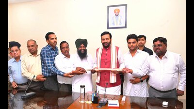 chief minister Nayab Singh Saini meeting representatives of Punjab’s Dhank community in Chandigarh. (Sourced)