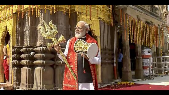 Prime Minister Narendra Modi at Kashi Vishwanath Temple. (PTI)