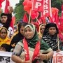 তামান্নার স্মৃতি আঁকড়েই কালীগঞ্জে লড়াইয়ে মা(সৌজন্যে টুইটার)