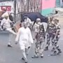 তৃণমূল কংগ্রেসের কাউন্সিলরের চেয়ারে লাথি পুলিশকর্মীর।