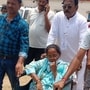 হুইলচেয়ারে বসেই ভোট দিলেন TMC সাংসদ