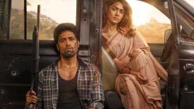 లవర్పై హీరో ప్రతికారం- డెకాయిట్ ఓటీటీ రిలీజ్ ఫిక్స్- మారిన ప్లాట్ఫామ్- 5 భాషల్లో స్ట్రీమింగ్- ఎక్కడంటే? లవర్పై హీరో ప్రతికారం- డెకాయిట్ ఓటీటీ రిలీజ్ ఫిక్స్- మారిన ప్లాట్ఫామ్- 5 భాషల్లో స్ట్రీమింగ్- ఎక్కడంటే?