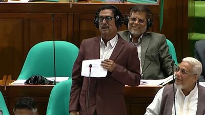 ভারত বিরোধী জামাতে ইসলামিকে ধুয়ে দিলেন বাংলাদেশের সাংসদ অ্যাডভোকেট ফজলুর রহমান। ভারত বিরোধী জামাতে ইসলামিকে ধুয়ে দিলেন বাংলাদেশের সাংসদ অ্যাডভোকেট ফজলুর রহমান।
