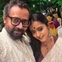 বৃষ্টির দিনে শৈশব ও প্রেমের স্মৃতিতে ডুবে শ্রুতি