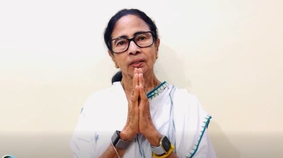 বিধানসভা নির্বাচনের এক্সিট পোল নস্যাৎ করে দিলেন তৃণমূল কংগ্রেস সুপ্রিমো মমতা বন্দ্যোপাধ্যায়। (ছবি সৌজন্যে, ফেসবুক Mamata Banerjee)