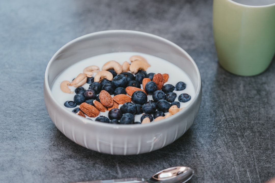 Greek yoghurt kills sweet cravings. (Unsplash)