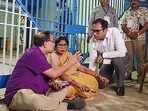 TMC leaders Shashi Panja and Kunal Ghosh sit on a dharna in front of the strong room, outside Netaji Indoor Stadium, in Kolkata on Thursday.