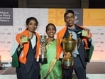 Vaishali and Praggnanandhaa with their mother. Amruta Mokal/Chessbase India