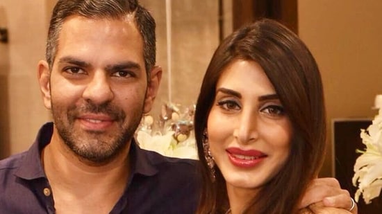 Sunjay later remarried Priya Sachdev, with whom he has a son. He was also co-parenting Priya’s daughter Safira, (HT)
