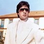 অভিনয় ছাড়া এই ১০ ছবিতে গানও গেয়েছেন অমিতাভ