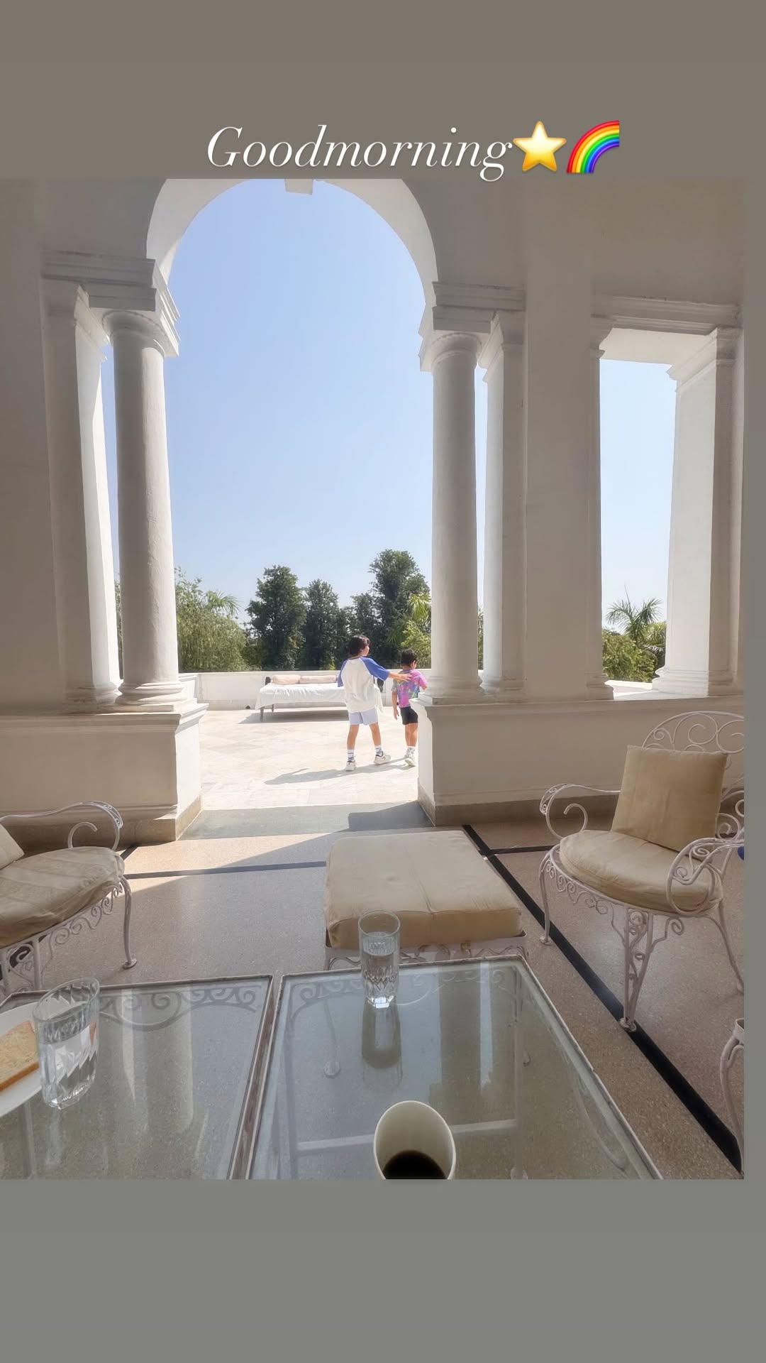 Jeh and Taimur playing on an open terrace overlooking greenery. (Instagram/@kareenakapoorkhan) Jeh and Taimur playing on an open terrace overlooking greenery. (Instagram/@kareenakapoorkhan)