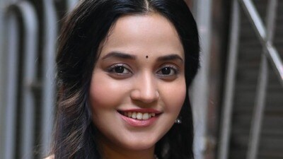 ‘তুমি কিছু বললে আমি সেটা ভীষণ ভাবে মনে নিই..’, কার প্রশংসায় চোখ ভিজল অন্বেষার? ‘তুমি কিছু বললে আমি সেটা ভীষণ ভাবে মনে নিই..’, কার প্রশংসায় চোখ ভিজল অন্বেষার?