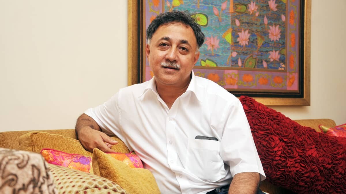 প্লেনে উঠলেই অজানা আতঙ্কে ভোগেন আমির