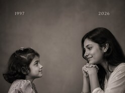 చిన్ననాటి మీతో ఇప్పటి మీరు- ఈ ప్రాంప్ట్స్​ వాడండి..