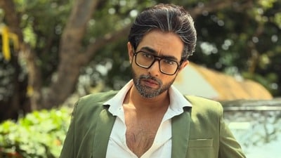 ‘চাই না কোনও রঙ…’, কলম ধরলেন 'বেদ'! ভোটের আবহে দেবজ্যোতির কবিতায় প্রতিবাদ সুর