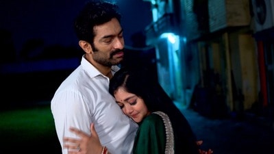 শিরিন-জীতুর ‘কোল্ড ওয়ার’! বন্ধ হচ্ছে চিরদিনই তুমি যে আমার? জবাব নতুন অপর্ণার শিরিন-জীতুর ‘কোল্ড ওয়ার’! বন্ধ হচ্ছে চিরদিনই তুমি যে আমার? জবাব নতুন অপর্ণার