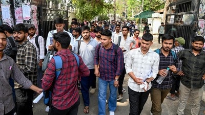 ইউপিএসসি সিভিল সার্ভিসেস পরীক্ষা নিয়ে সংসদীয় কমিটির রিপোর্ট জমা পড়ল। (ছবিটি প্রতীকী, সৌজন্যে এএনআই) ইউপিএসসি সিভিল সার্ভিসেস পরীক্ষা নিয়ে সংসদীয় কমিটির রিপোর্ট জমা পড়ল। (ছবিটি প্রতীকী, সৌজন্যে এএনআই)