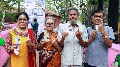 বিজেপির গড় হিসেবে পরিচিত উত্তরবঙ্গে ভোটগ্রহণ হয়েছিল প্রথম দফায়। উত্তরের জেলাগুলিতে কোথায় কোন আসনে কে জিতল? (@CEOWestBengal) বিজেপির গড় হিসেবে পরিচিত উত্তরবঙ্গে ভোটগ্রহণ হয়েছিল প্রথম দফায়। উত্তরের জেলাগুলিতে কোথায় কোন আসনে কে জিতল? (@CEOWestBengal)