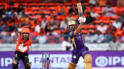 Chasing 166 runs, KKR cruised to 169/3 in 18.2 overs. (ANI Picture Service)