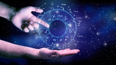 Career Horoscope Today: Get daily astrological predictions on career for your zodiac signs.