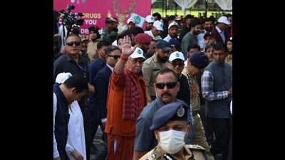 J&K lieutenant governor Manoj Sinha during anti-drug rally in Srinagar on Sunday. (Waseem Andrabi /HT) J&K lieutenant governor Manoj Sinha during anti-drug rally in Srinagar on Sunday. (Waseem Andrabi /HT)