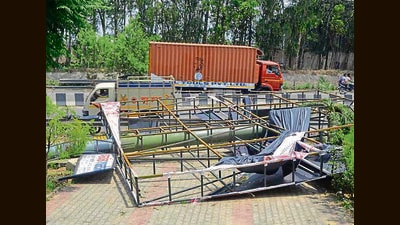 Rain and storm that hit the city on Sunday morning caused havoc in the city. (Gurpreet Singh) Rain and storm that hit the city on Sunday morning caused havoc in the city. (Gurpreet Singh)
