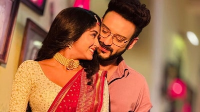 সাহেবের সঙ্গে বিয়েটা কবে? প্রশ্নে জেরবার সুস্মিতা! পিছনে লাগলেন ঋদ্ধিমা-অঙ্গনাও