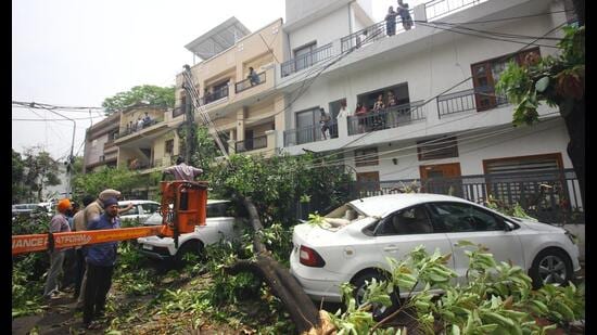 Thousands in Mohali were without power as heavy damage to infrastructure delayed restoration work, officials said. (Keshav SIngh/HT)