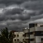 తెలుగు రాష్ట్రాల్లో భిన్న వాతావరణం