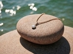7 anti tarnish jewellery pieces worth trying(Freepik)